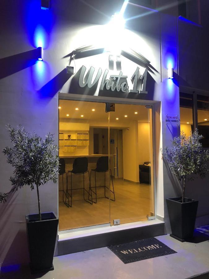 White 11 Aparthotel Larnaca Exterior foto